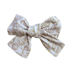 5/$25 Chic Pipsqueak Pumpkin Bow